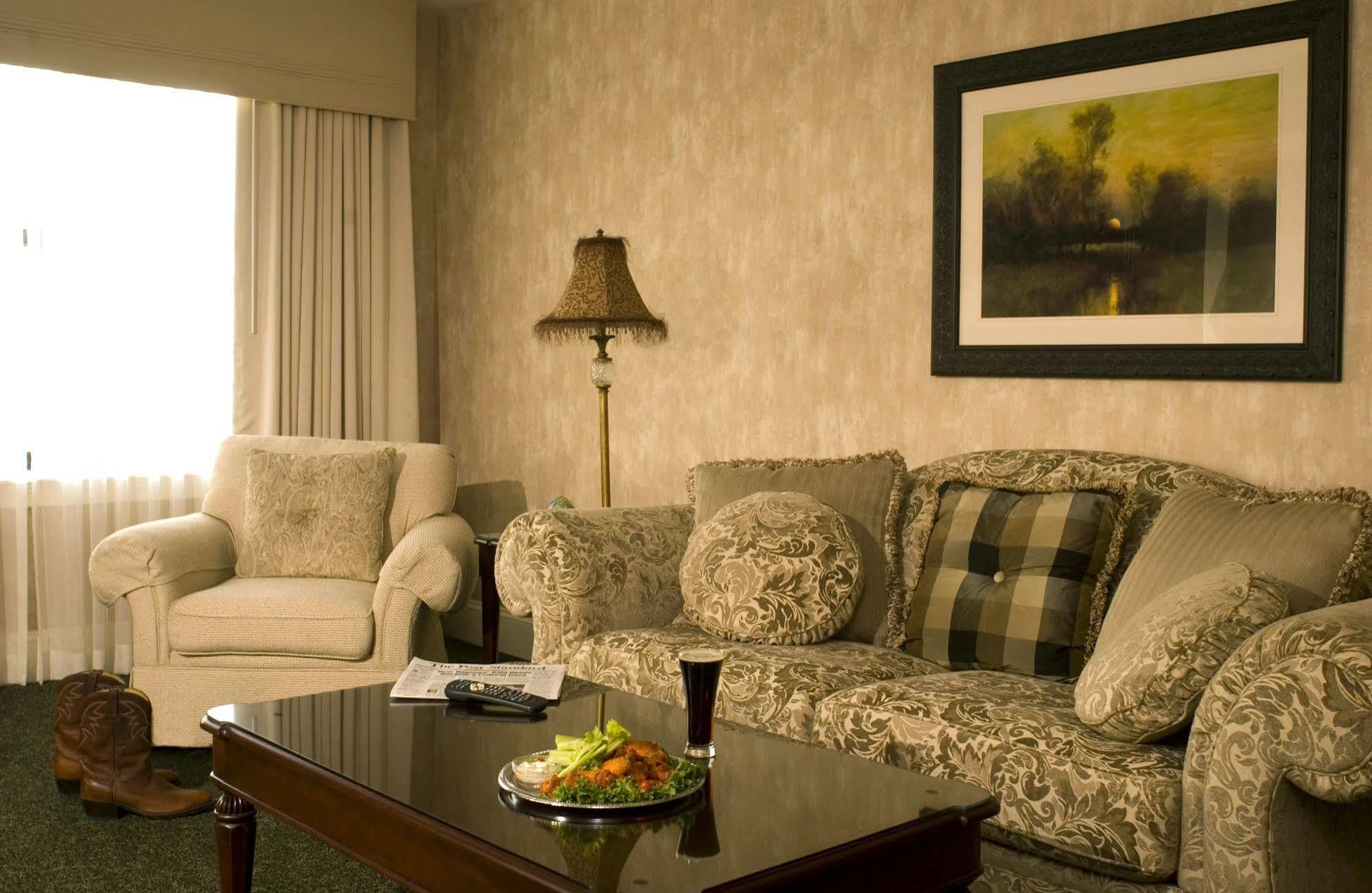 Collegian Hotel & Suites, Trademark Collection By Wyndham Syracuse Exterior photo